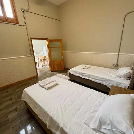 Sunflower 2bedroom Flat North Nicosia-turkish Side Nikósie