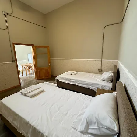Sunflower 2bedroom Flat North Nicosia-turkish Side * Λευκωσία